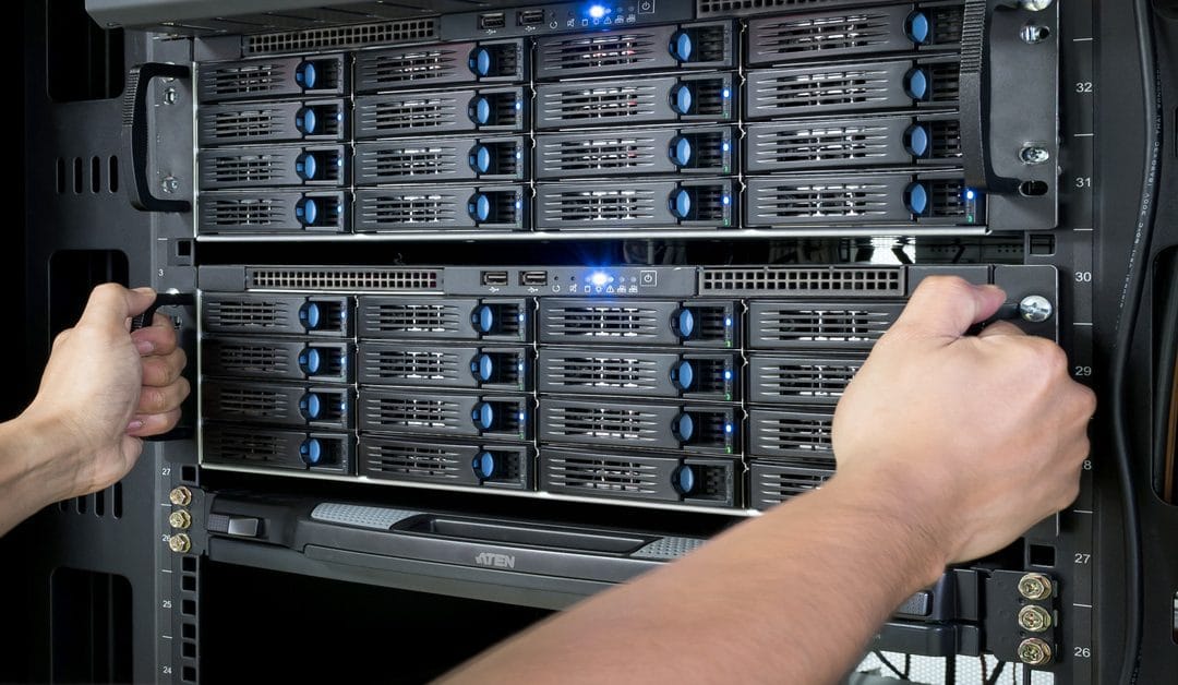 The Difference Between a Cluster Server and a Data Server