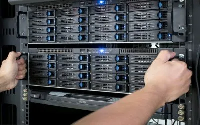 The Difference Between a Cluster Server and a Data Server